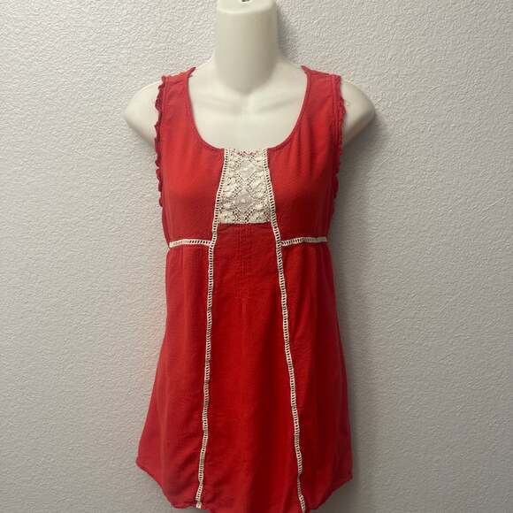 Umgee Red Rust Crochet Lace Trim Sleeveless Boho Tunic Top - Picture 2 of 3